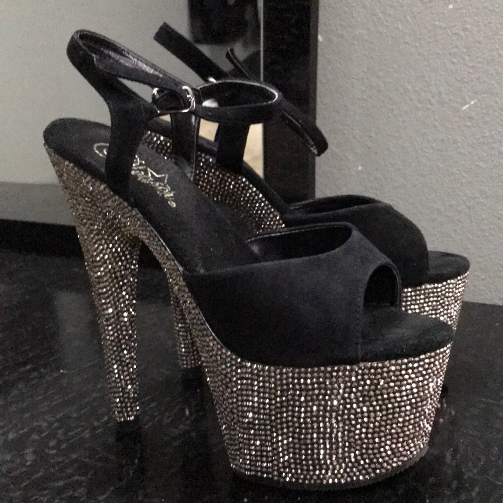 Pleasers sexy rhinestone shoes 👠